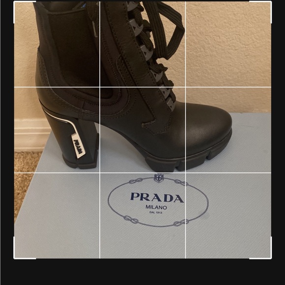 Beautiful black Parada booties! Special to feel fashion this Winter - Picture 3 of 8